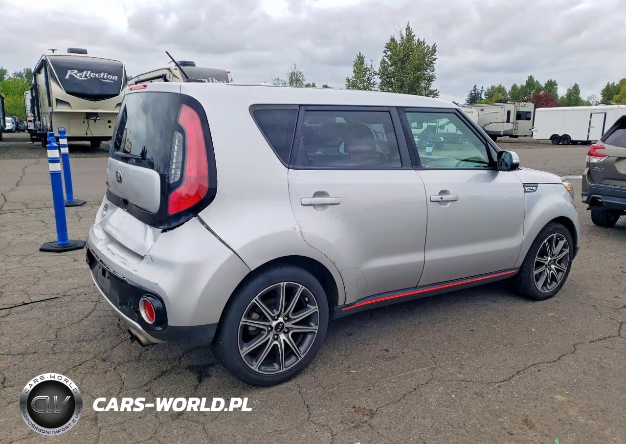 2018 Kia Soul ! VIN:KNDJX3AA6J7576645 - 3