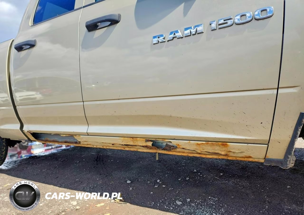2011 Dodge Ram 1500 VIN:1D7RB1GP3BS651940 - 12