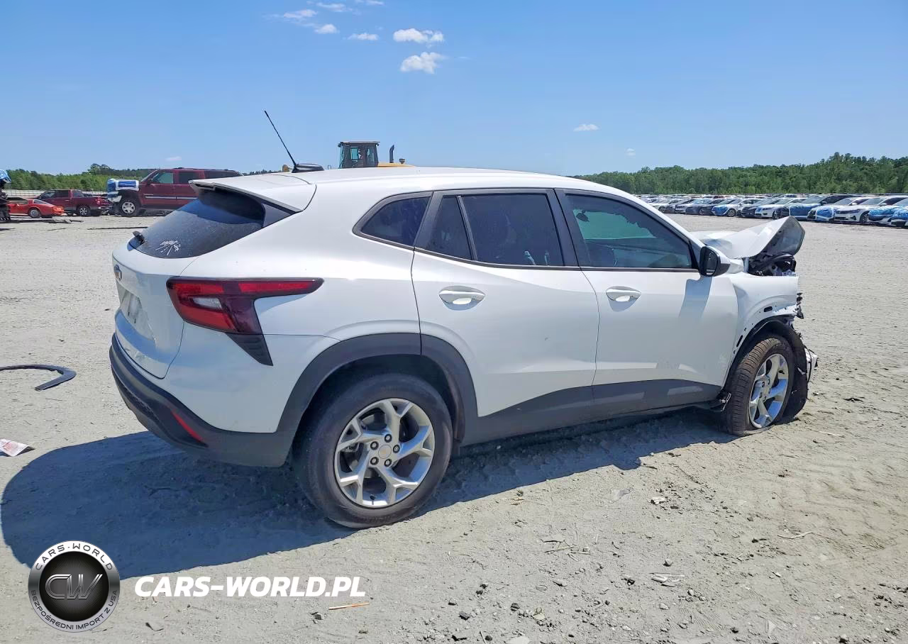 2025 Chevrolet Trax Ls VIN:KL77LFEP2SC192096 - 3