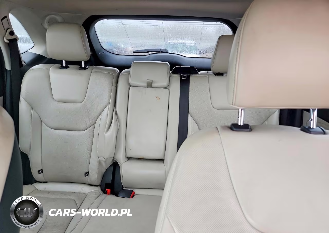 2019 Ford Edge Titanium VIN:2FMPK4K96KBB30826 - 10