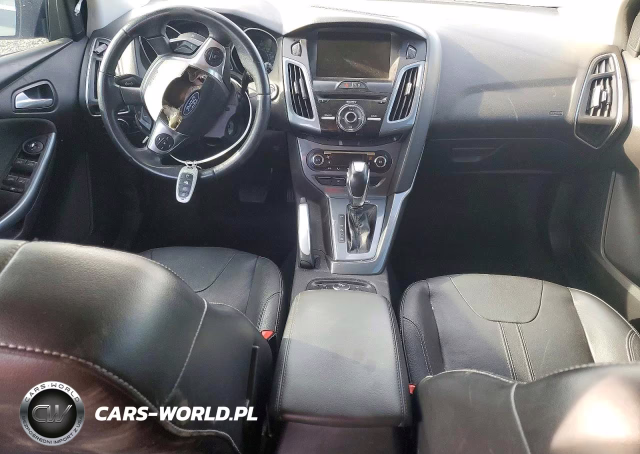 2012 Ford Focus Titanium VIN:1FAHP3N21CL262600 - 8