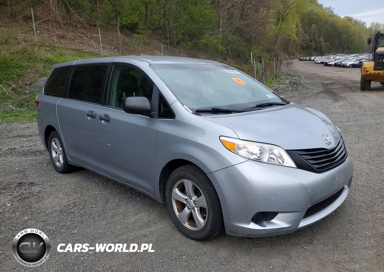 2015 Toyota Sienna L 7-Passenger VIN:5TDZK3DC7FS615836 - 4