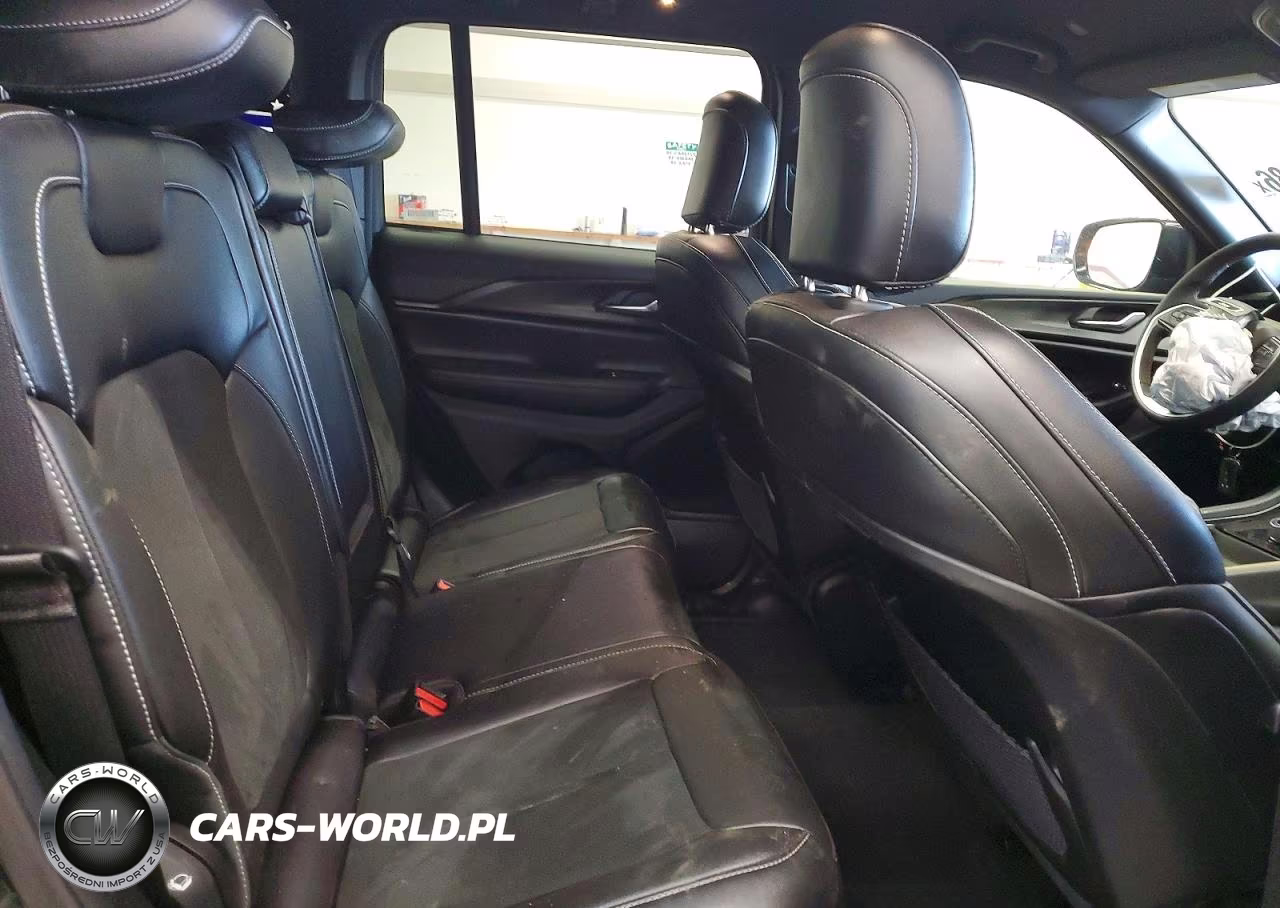 2024 Jeep Grand Cherokee Laredo VIN:1C4RJHAGXRC150580 - 10