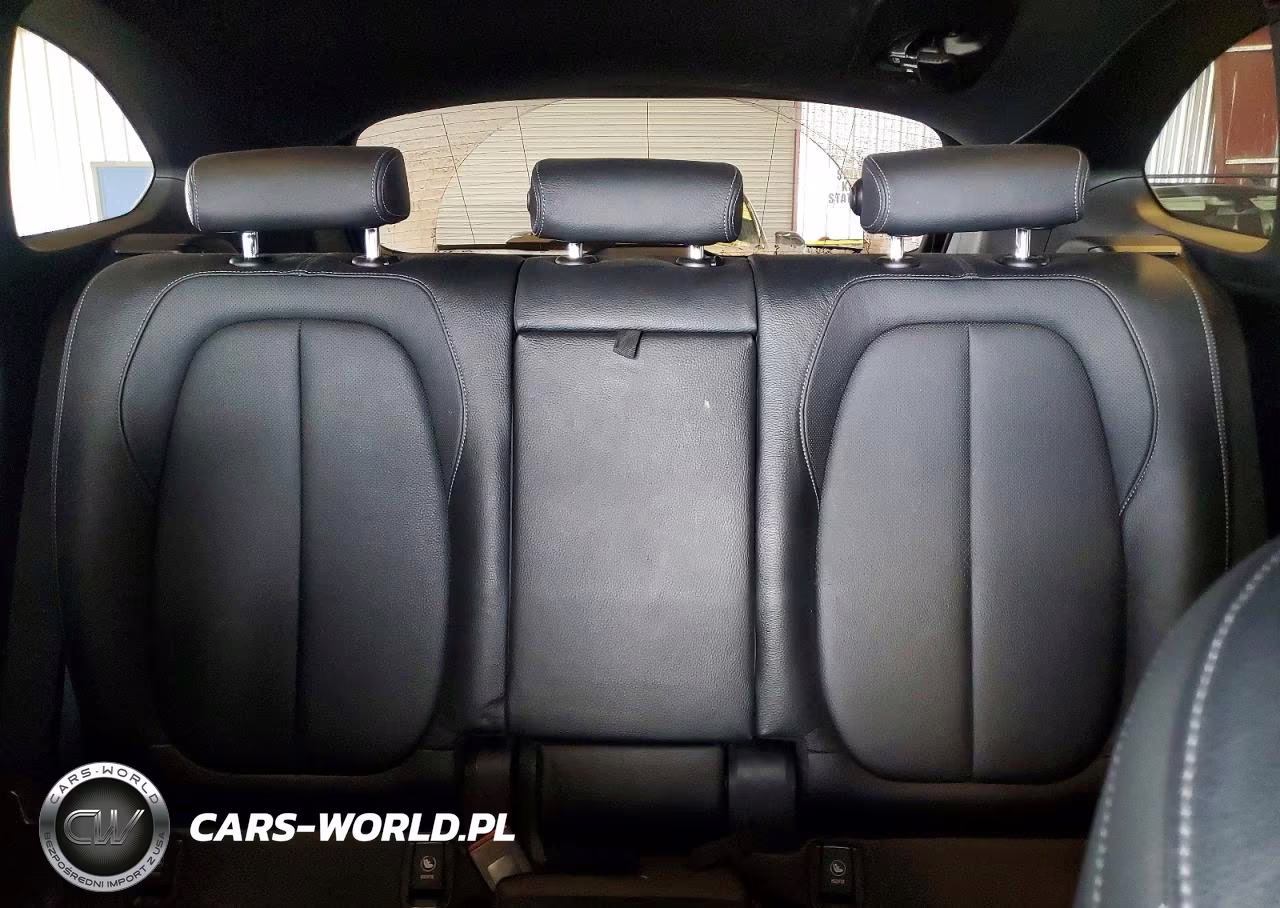 2018 BMW X1 xDrive28I VIN:WBXHT3C30J5K31053 - 10