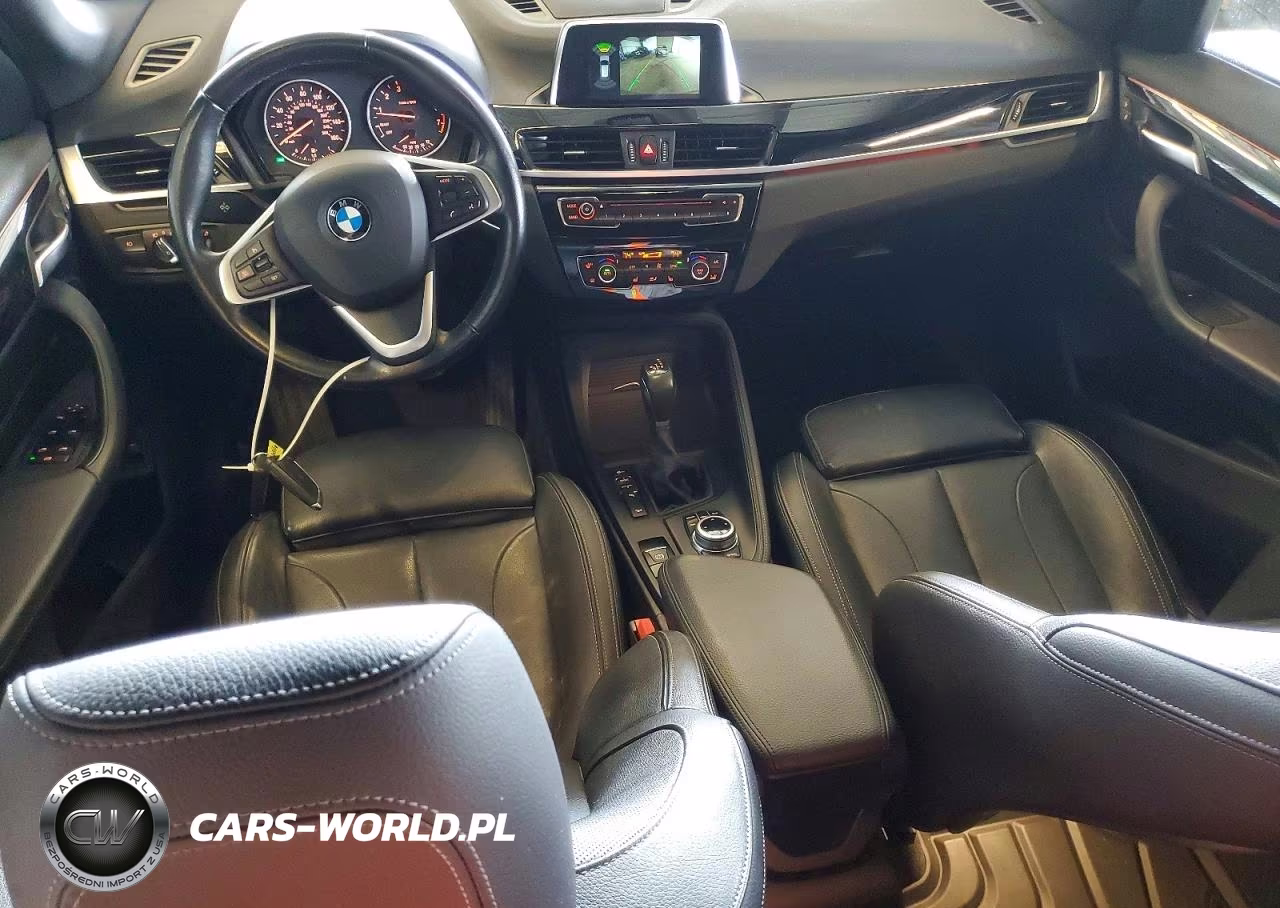 2018 BMW X1 xDrive28I VIN:WBXHT3C30J5K31053 - 8