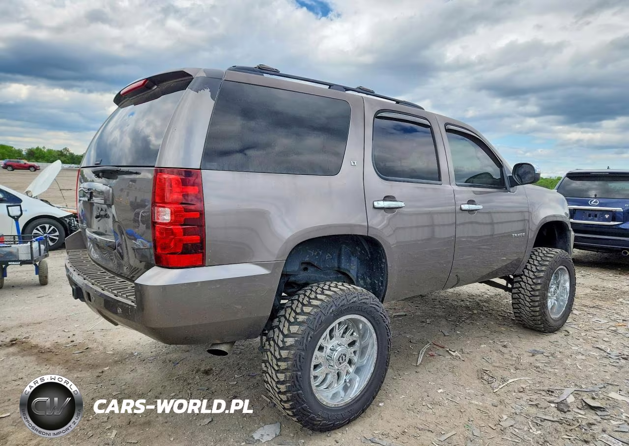 2013 Chevrolet Tahoe K1500 Lt VIN:1GNSKBE00DR177597 - 3
