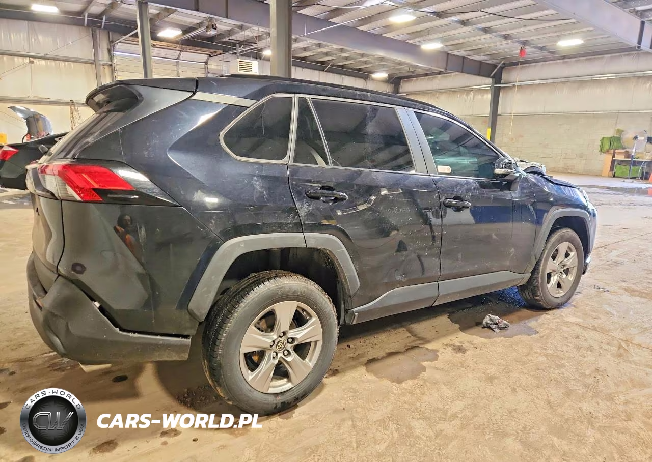 2023 Toyota Rav4 Xle VIN:2T3P1RFV7PC368590 - 3