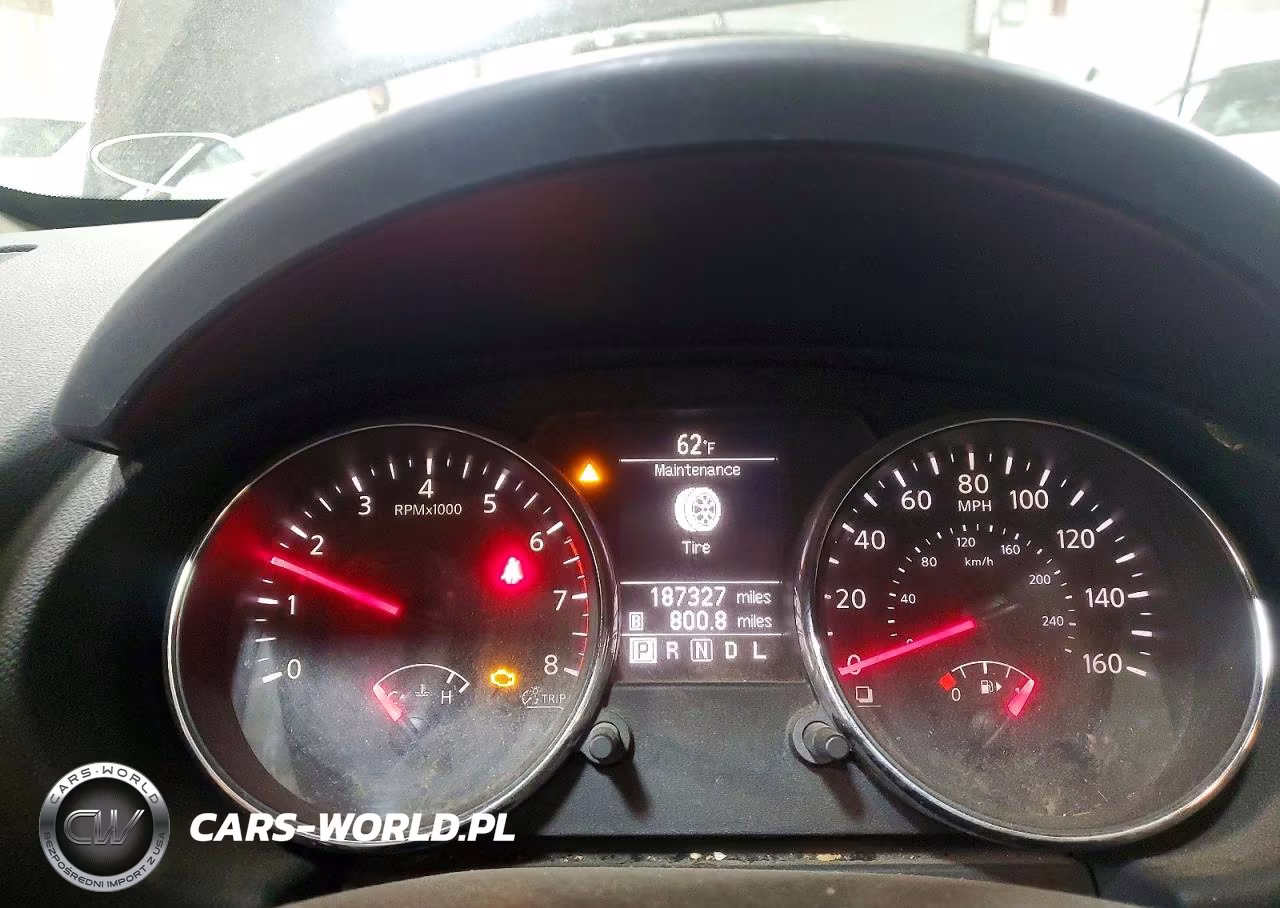 2011 Nissan Rogue S VIN:JN8AS5MV4BW269642 - 9