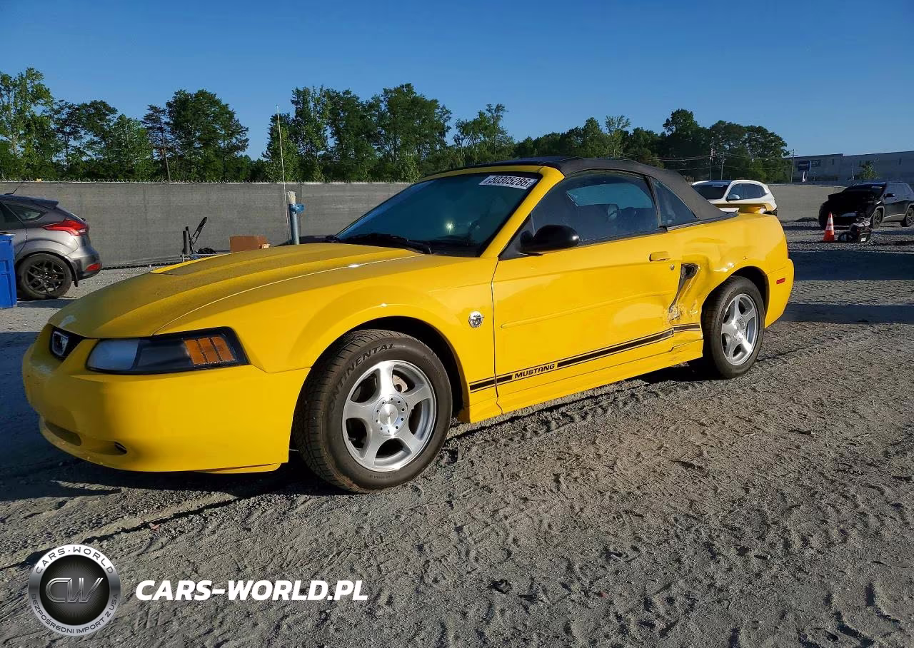 2004 Ford Mustang