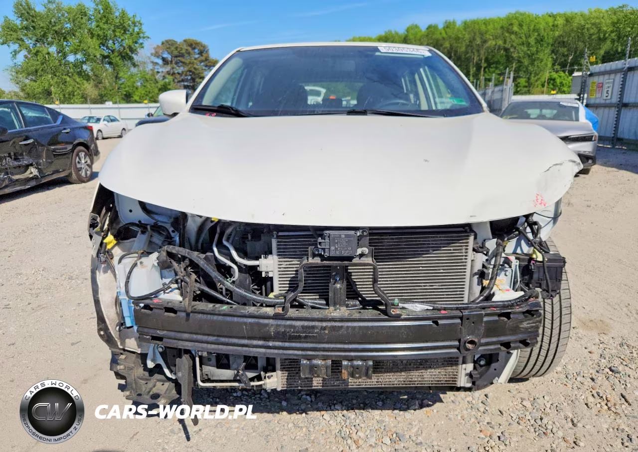 2018 Nissan Rogue Sport S VIN:JN1BJ1CP9JW185915 - 5
