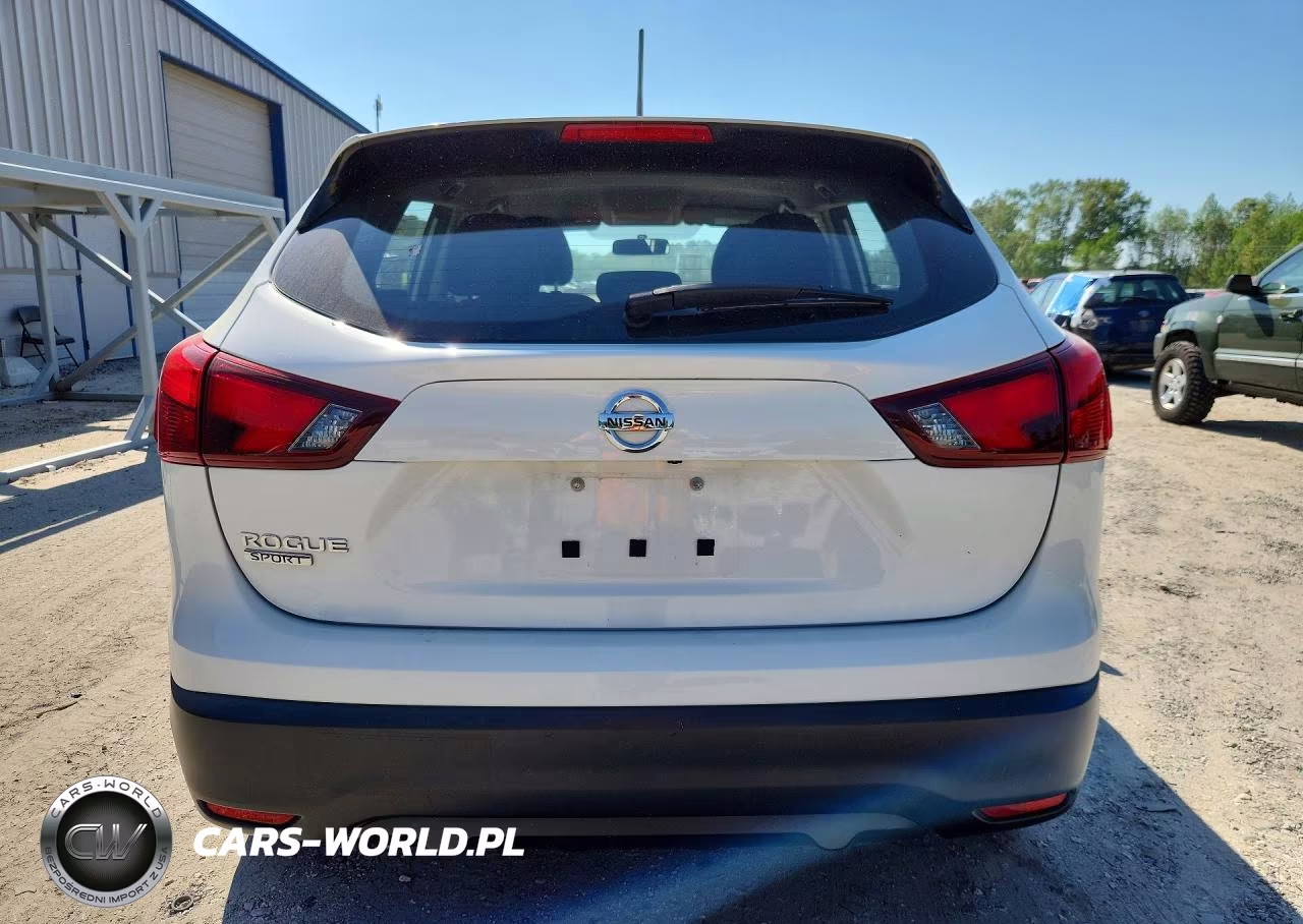 2018 Nissan Rogue Sport S VIN:JN1BJ1CP9JW185915 - 6
