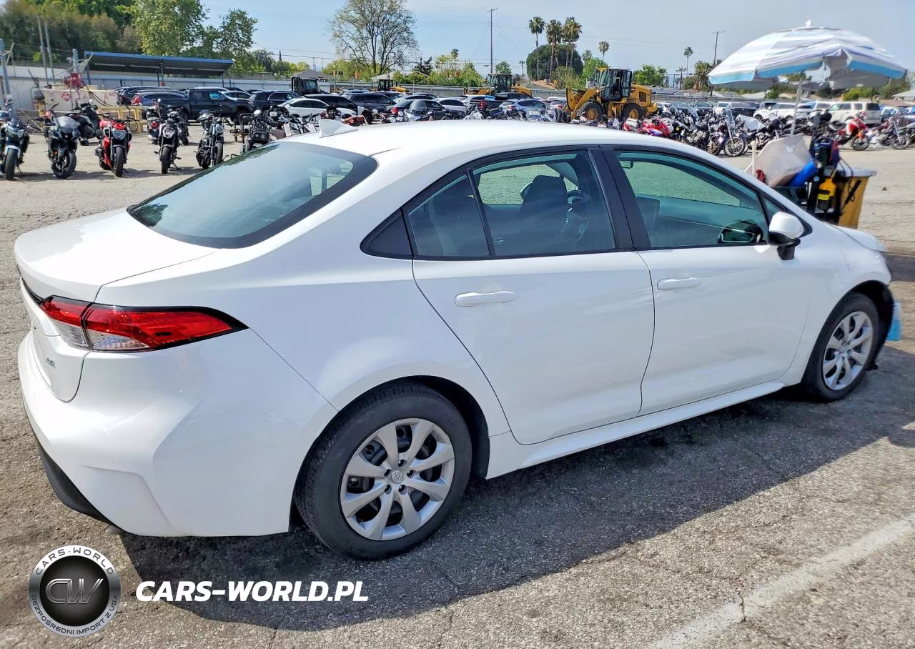 2024 Toyota Corolla Le VIN:5YFB4MDE7RP136414 - 3