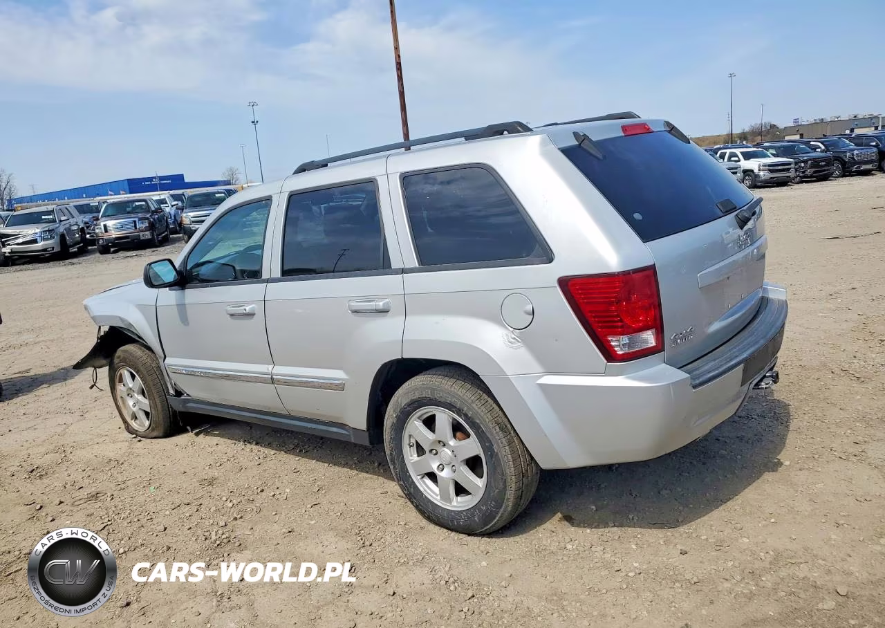 2010 Jeep Grand Cherokee Laredo VIN:1J4PR4GK9AC120943 - 2