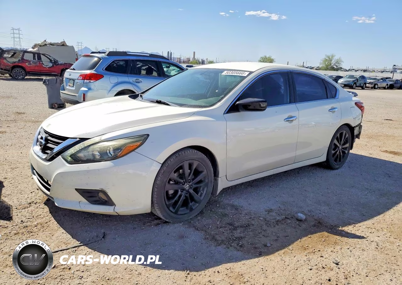 2017 Nissan Altima 2.5 Sr – zdjęcie 1 z 13