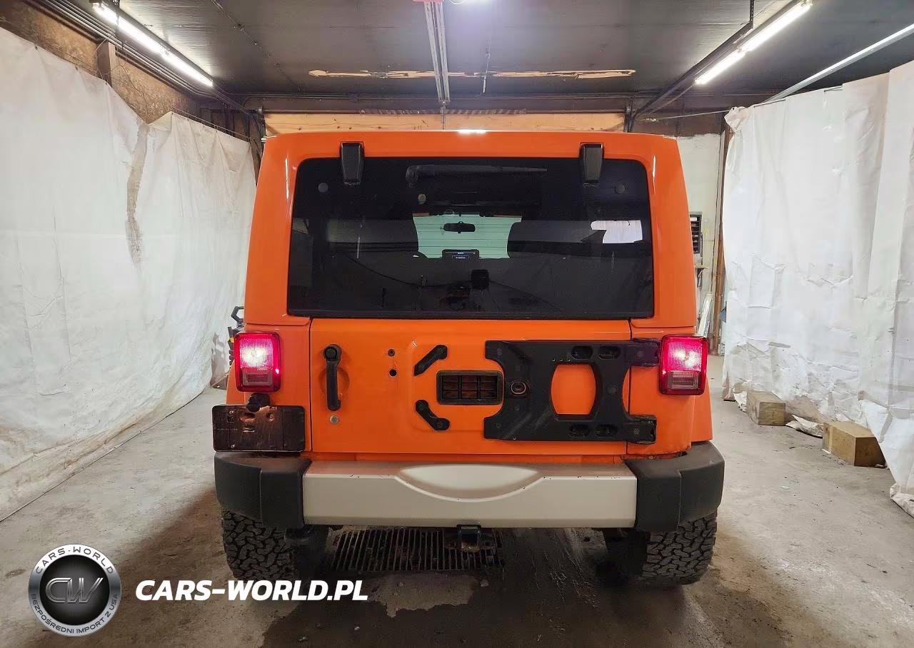 2012 Jeep Wrangler Unlimited Sahara VIN:1C4BJWEG7CL132089 - 6