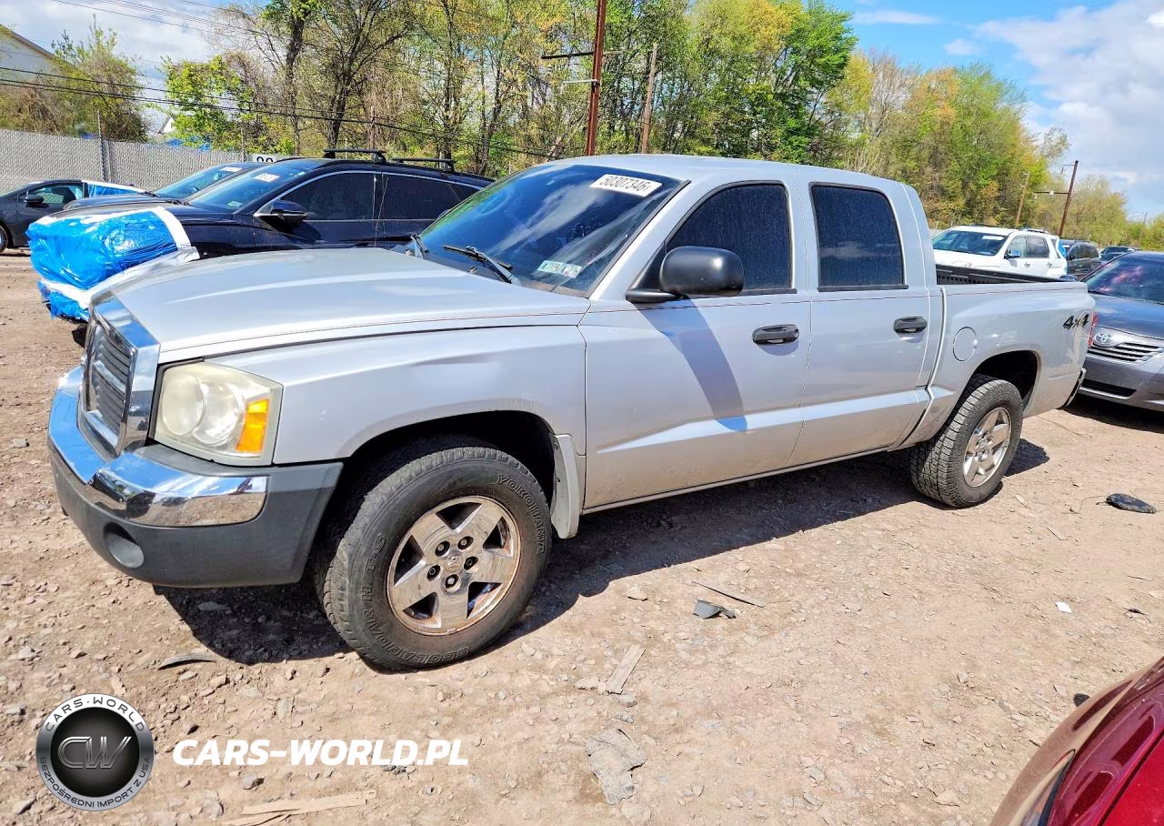 2005 Dodge Dakota Quad Slt