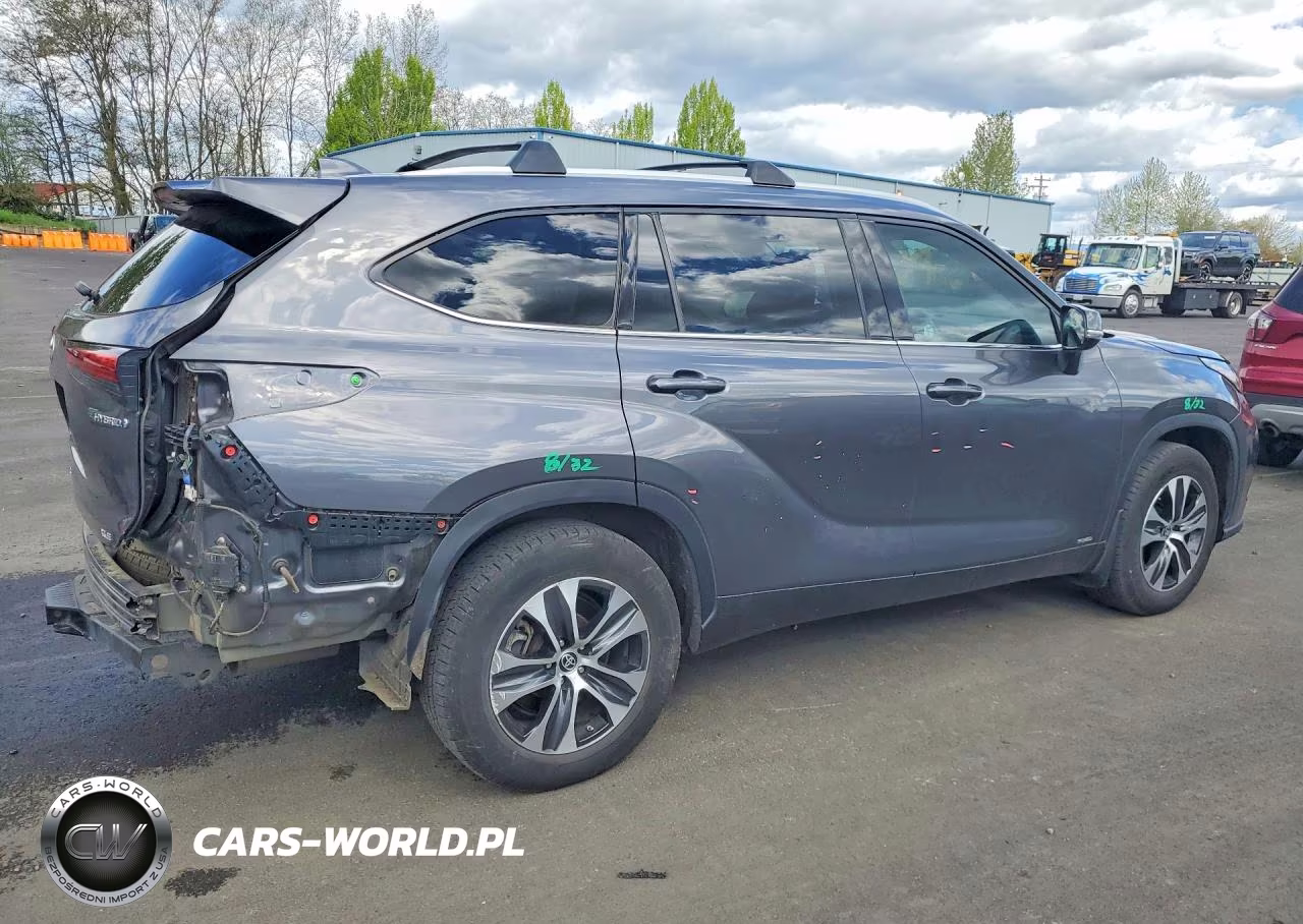 2022 Toyota Highlander Hybrid Xle VIN:5TDHBRCH7NS541036 - 3