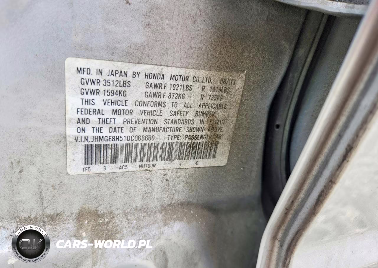 2013 Honda Fit Sport VIN:JHMGE8H51DC066669 - 13