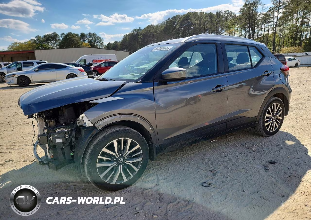 2021 Nissan Kicks Sv