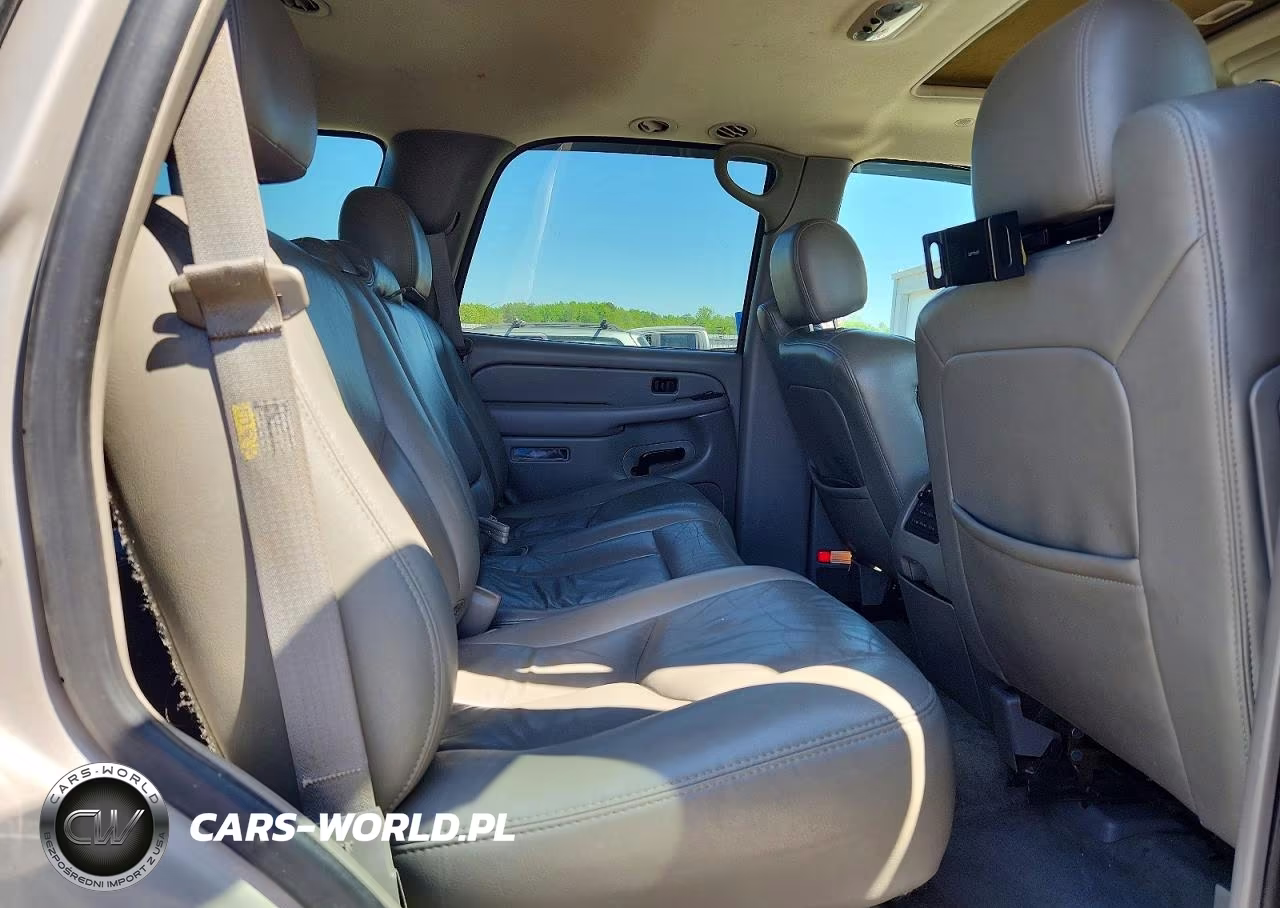 2004 Chevrolet Tahoe K1500 VIN:1GNEK13Z54J300124 - 11