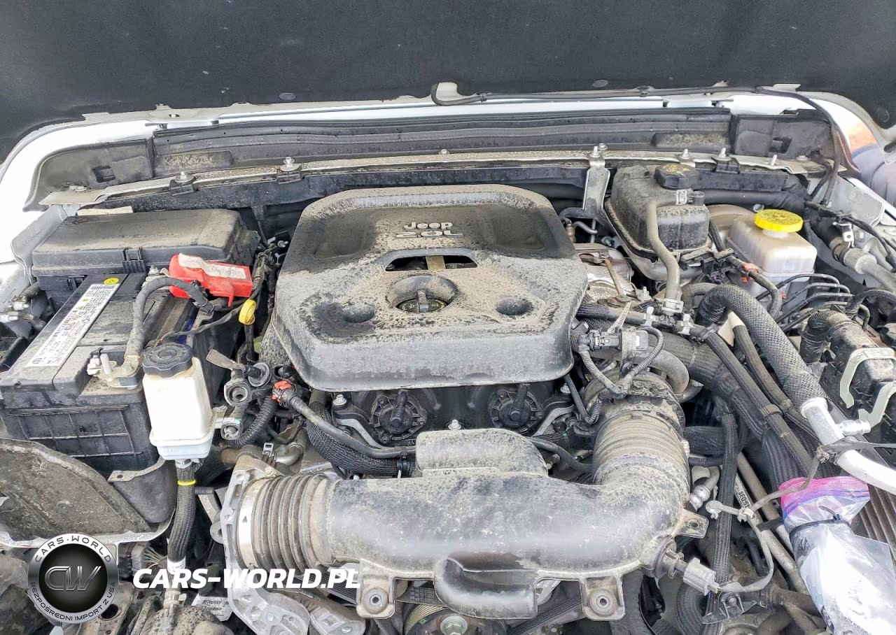 2020 Jeep Wrangler Unlimited Sahara VIN:1C4HJXEN5LW245942 - 12