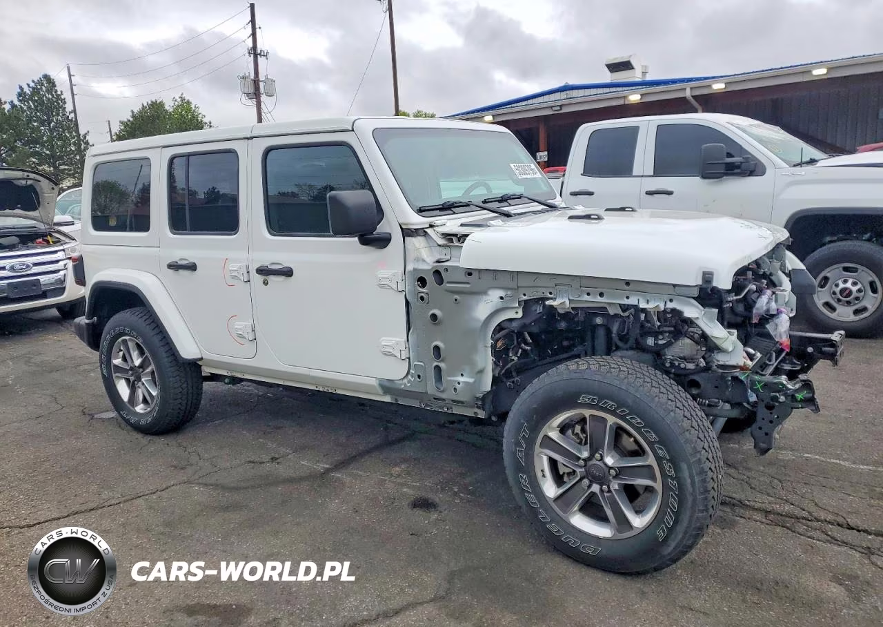 2020 Jeep Wrangler Unlimited Sahara VIN:1C4HJXEN5LW245942 - 4