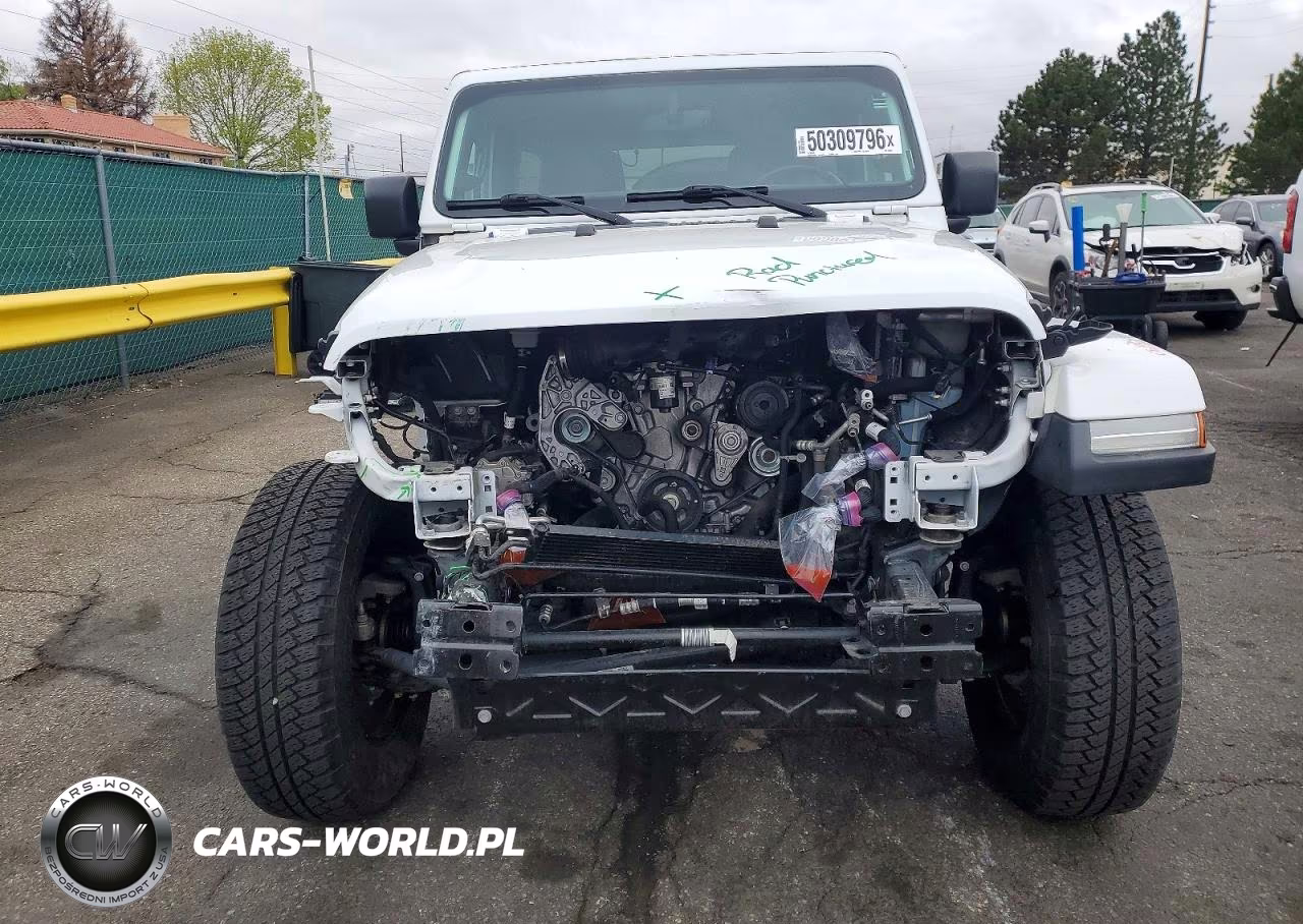 2020 Jeep Wrangler Unlimited Sahara VIN:1C4HJXEN5LW245942 - 5