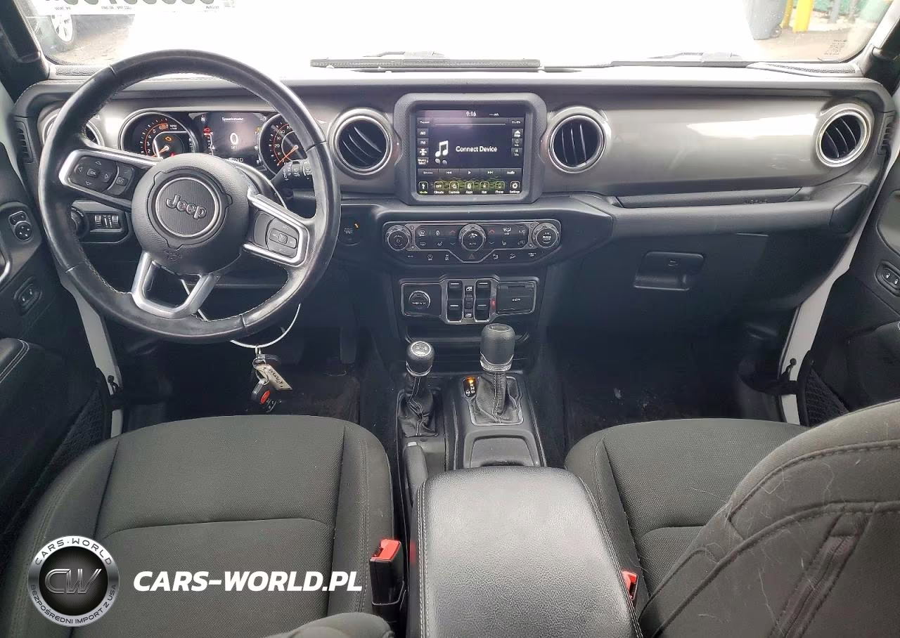 2020 Jeep Wrangler Unlimited Sahara VIN:1C4HJXEN5LW245942 - 8