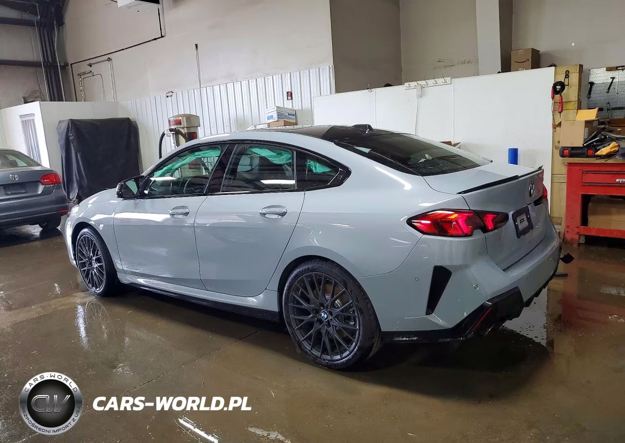 2026 BMW M235Xi VIN:WBA33GG03T7V05994 - 2