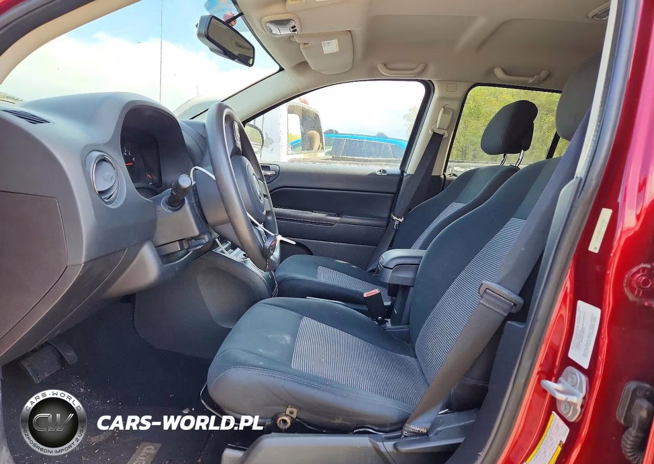 2012 Jeep Compass Sport VIN:1C4NJDBB0CD537960 - 7