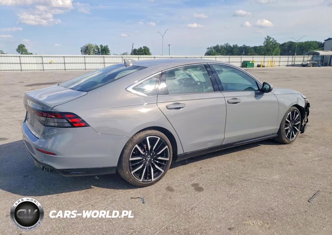 2025 Honda Accord Touring Hybrid VIN:1HGCY2F88SA030599 - 3