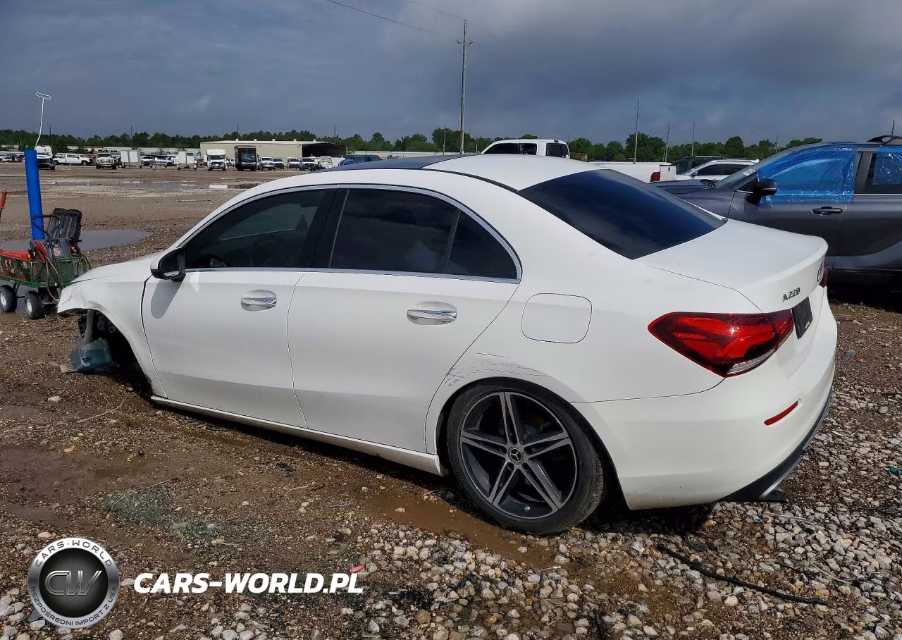 2019 Mercedes-Benz A 220 VIN:WDD3G4EB6KW000620 - 2