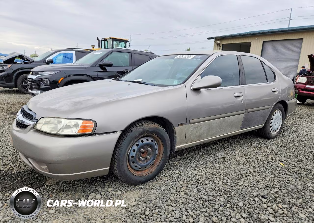 2001 Niss Altima Sl 4D Sedan
