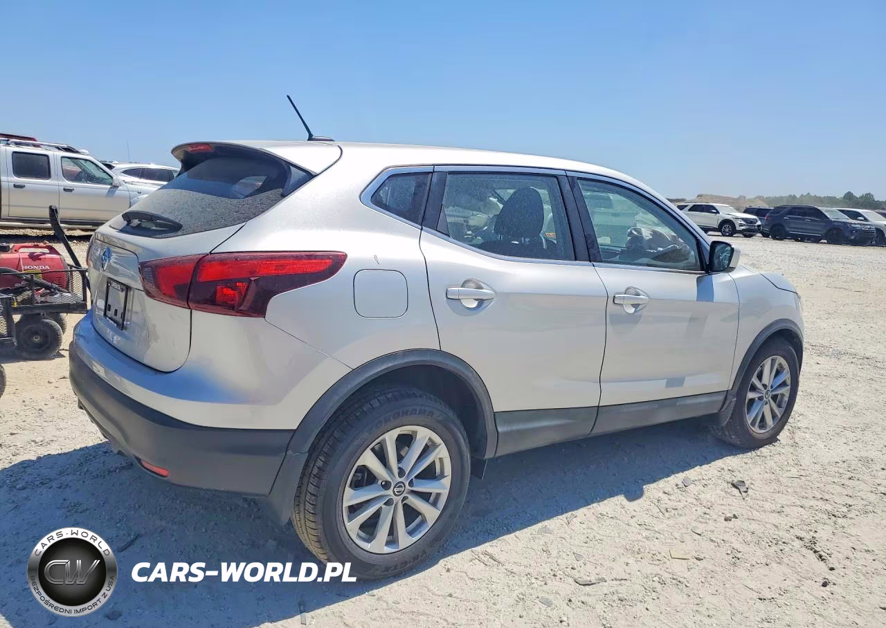 2019 Nissan Rogue Sport S VIN:JN1BJ1CP3KW227867 - 3