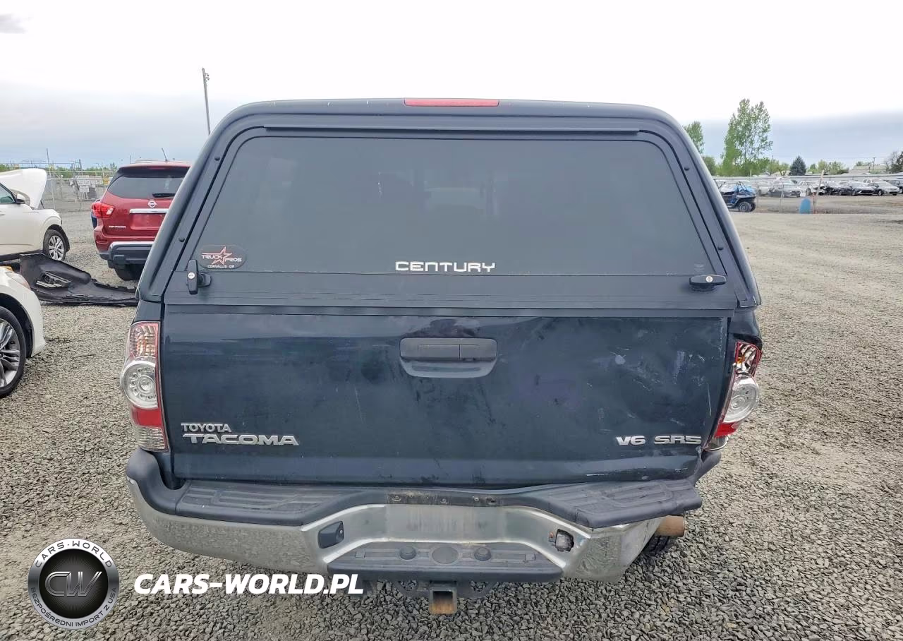 2015 Toyota Tacoma V6 VIN:3TMLU4EN1FM188742 - 6