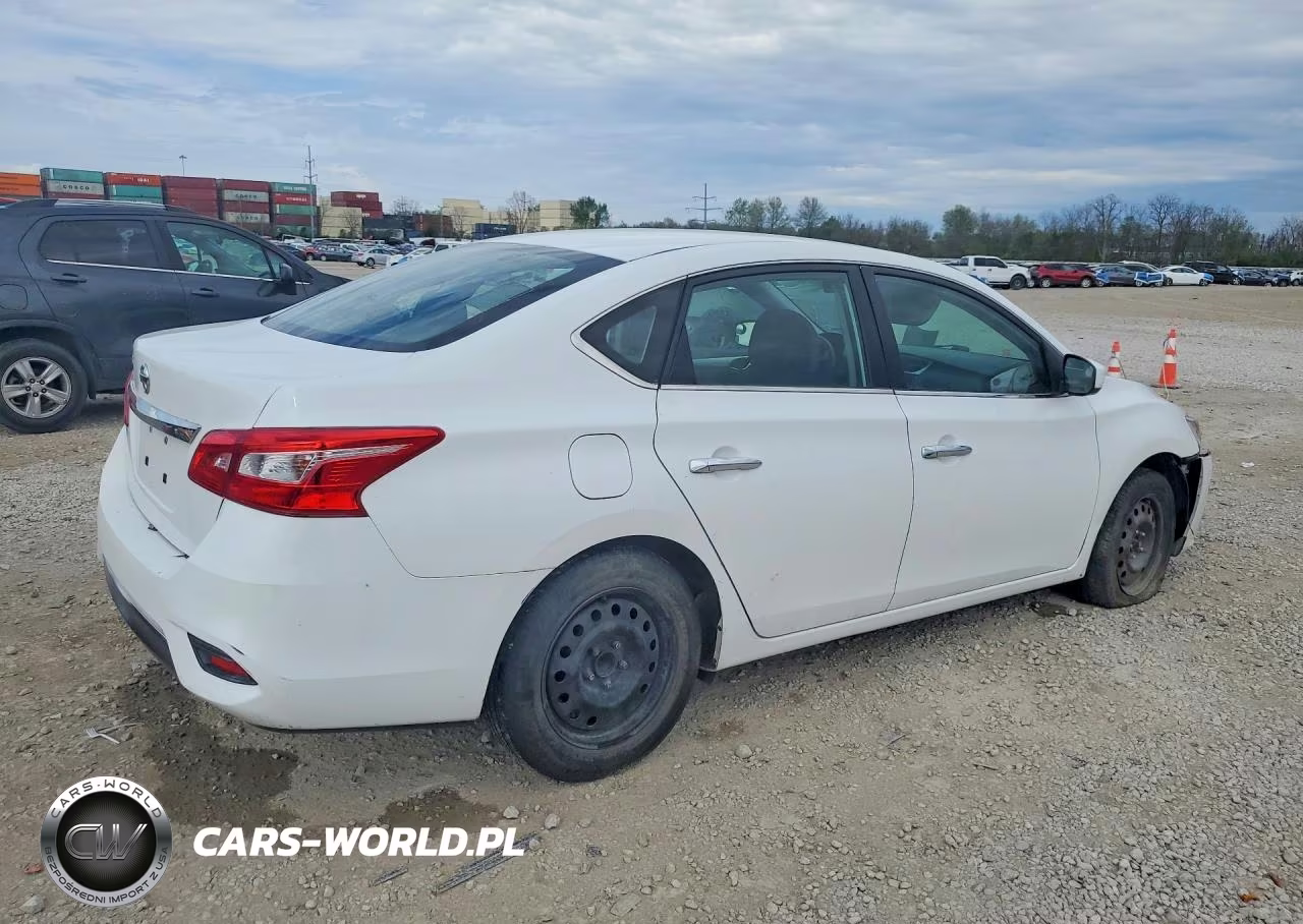 2018 Nissan Sentra S VIN:3N1AB7AP1JY307920 - 3