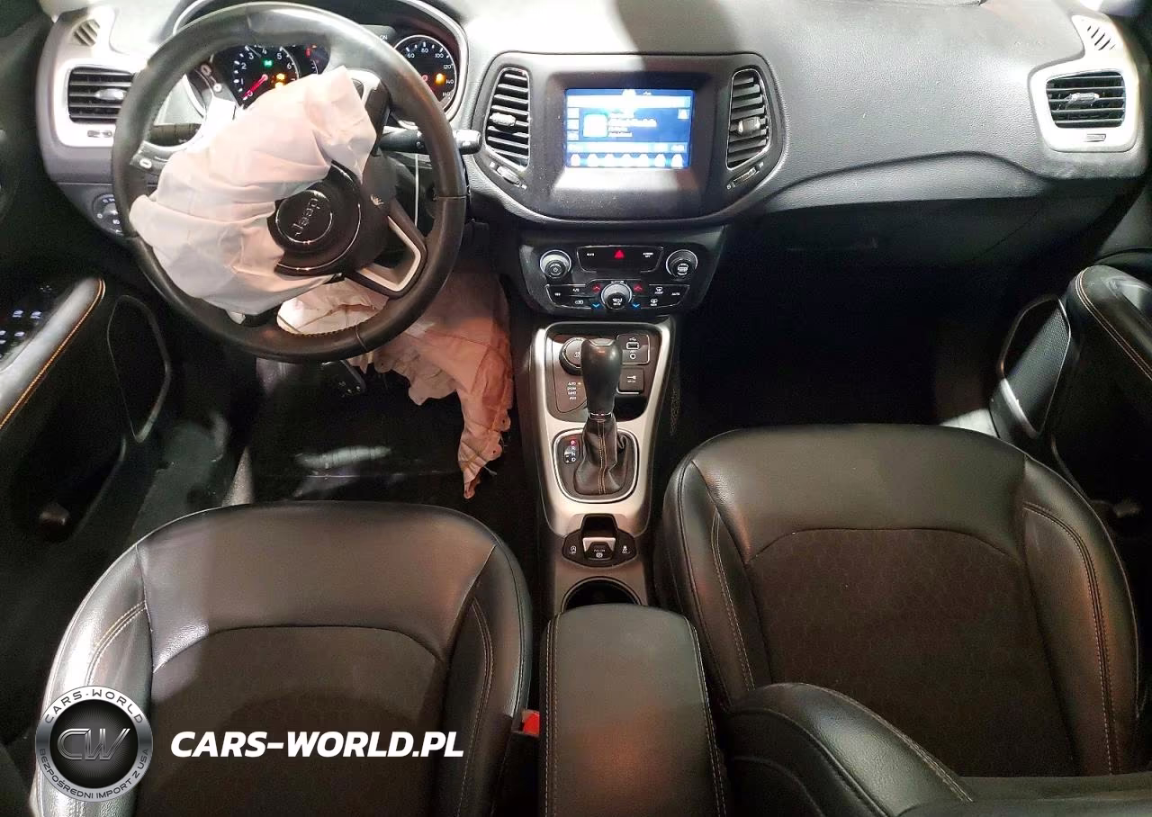 2018 Jeep Compass Latitude VIN:3C4NJDBB2JT191031 - 8