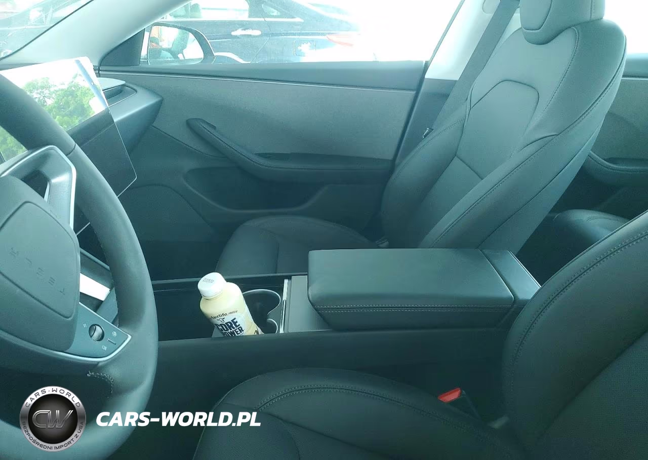 2026 Tesla Model 3 VIN:5YJ3E1EA4TF131735 - 7