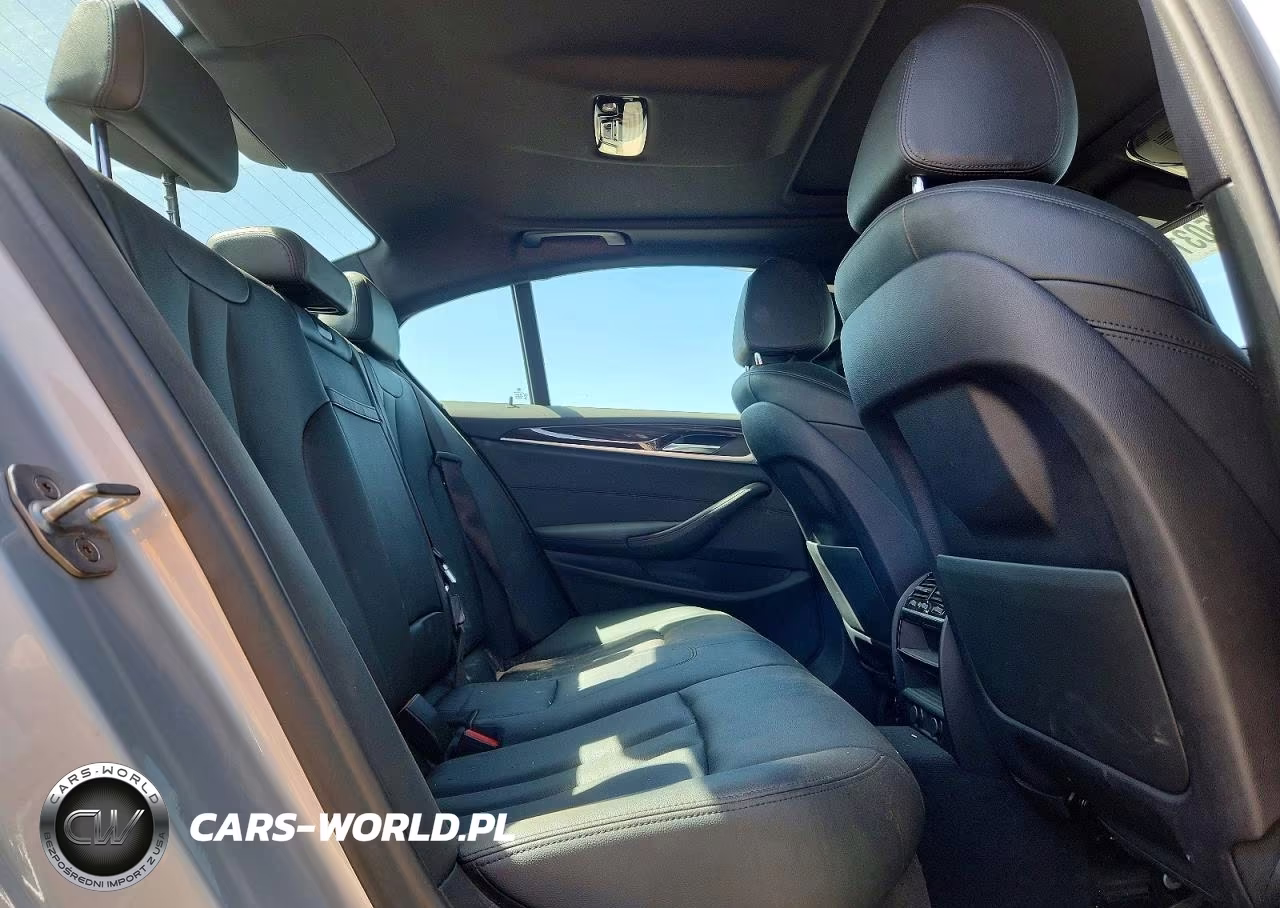 2019 BMW 530E VIN:WBAJA9C56KB389101 - 10