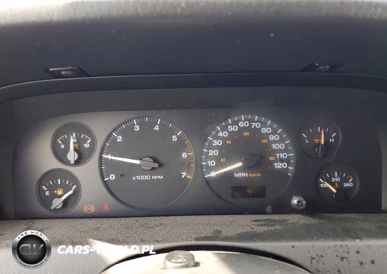 2004 Jeep Grand Cherokee Laredo VIN:1J4GW48S54C304806 - 9