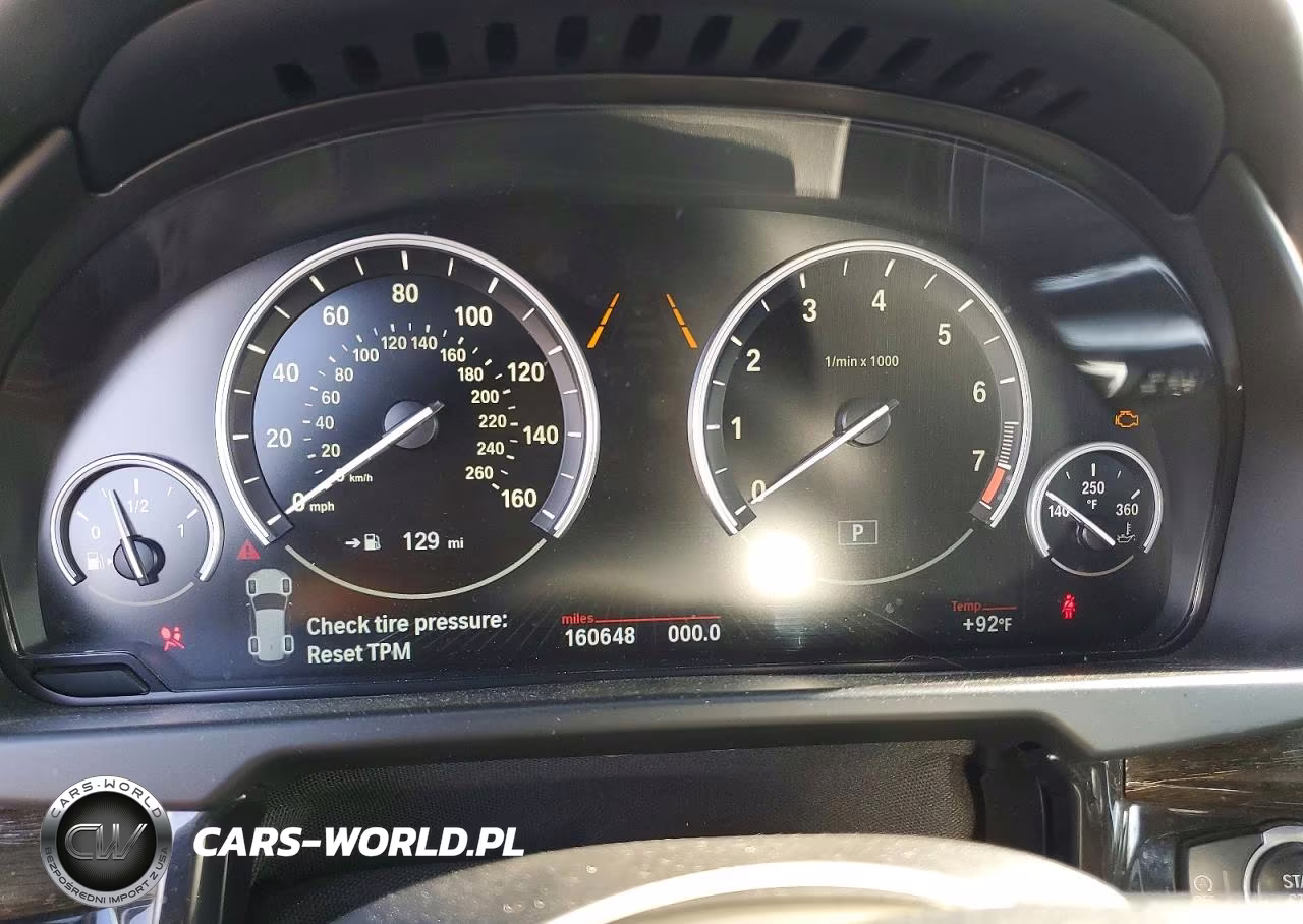 2015 BMW X5 xDrive50I VIN:5UXKR6C5XF0J78871 - 9