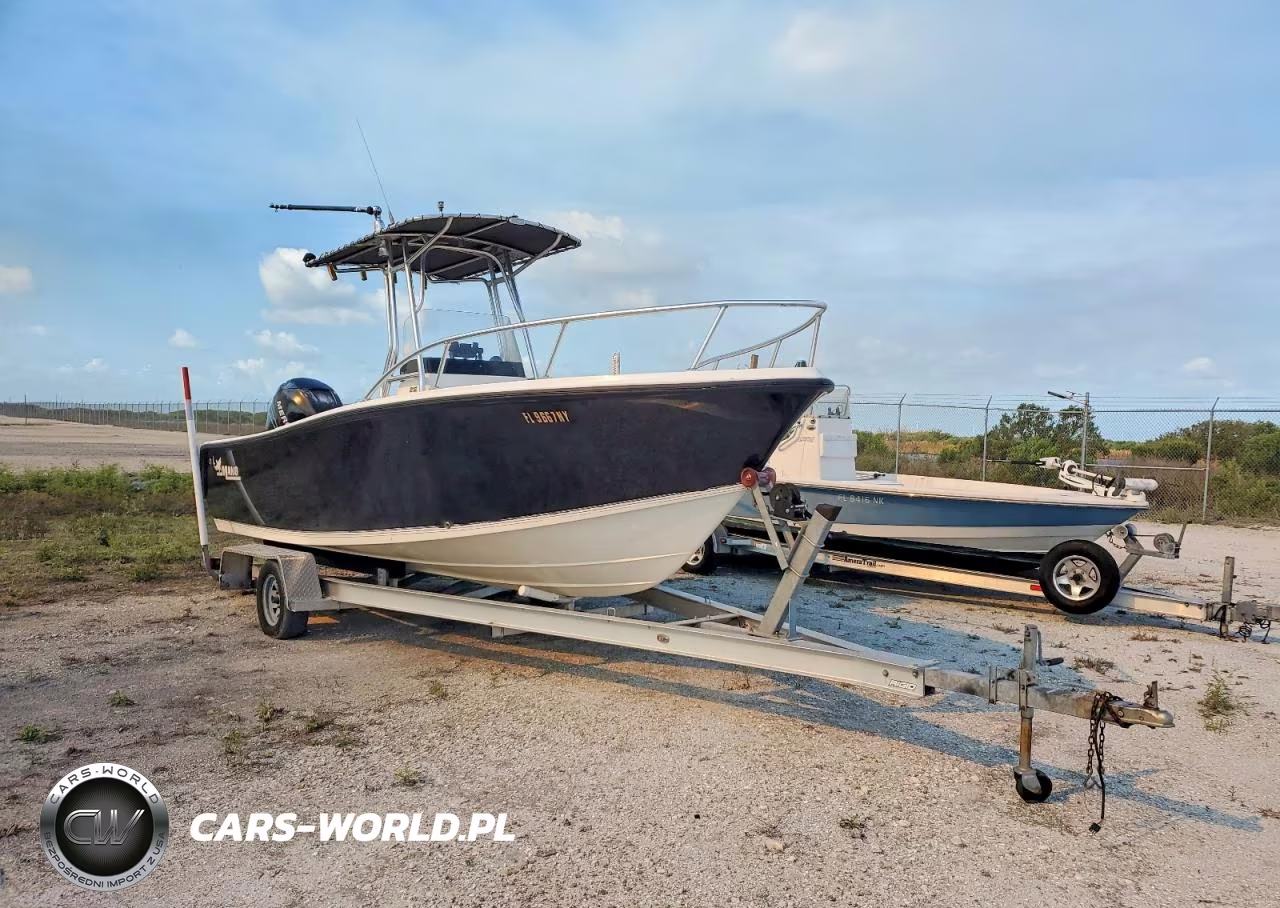 2009 Mako Boat - Boat