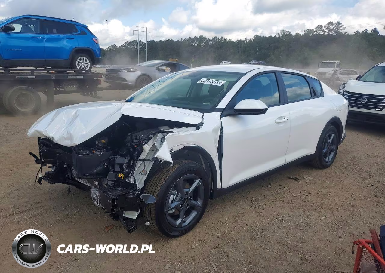2026 Kia K4 Lxs – zdjęcie 1 z 12