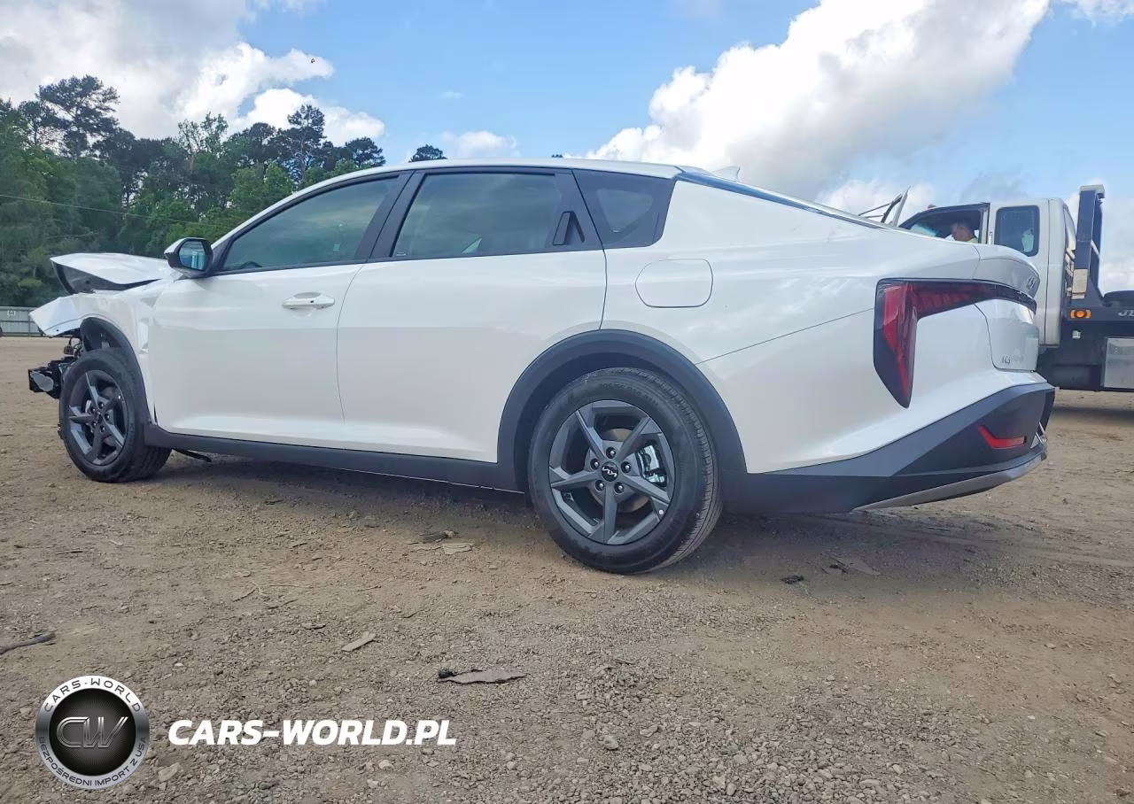 2026 Kia K4 Lxs VIN:3KPFT4DEXTE317021 - 2