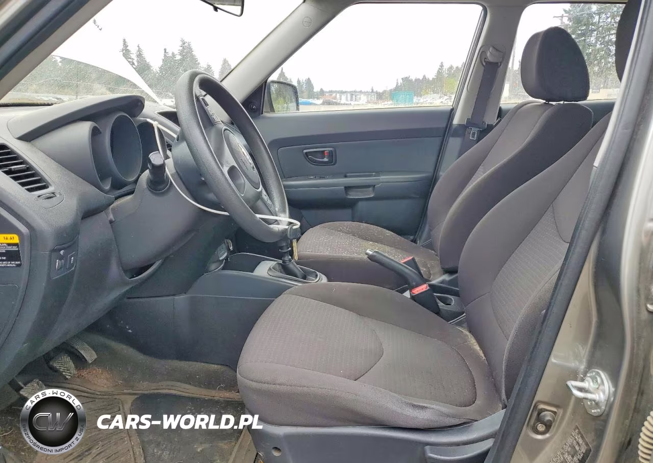 2013 Kia Soul Base VIN:KNDJT2A51D7555814 - 7