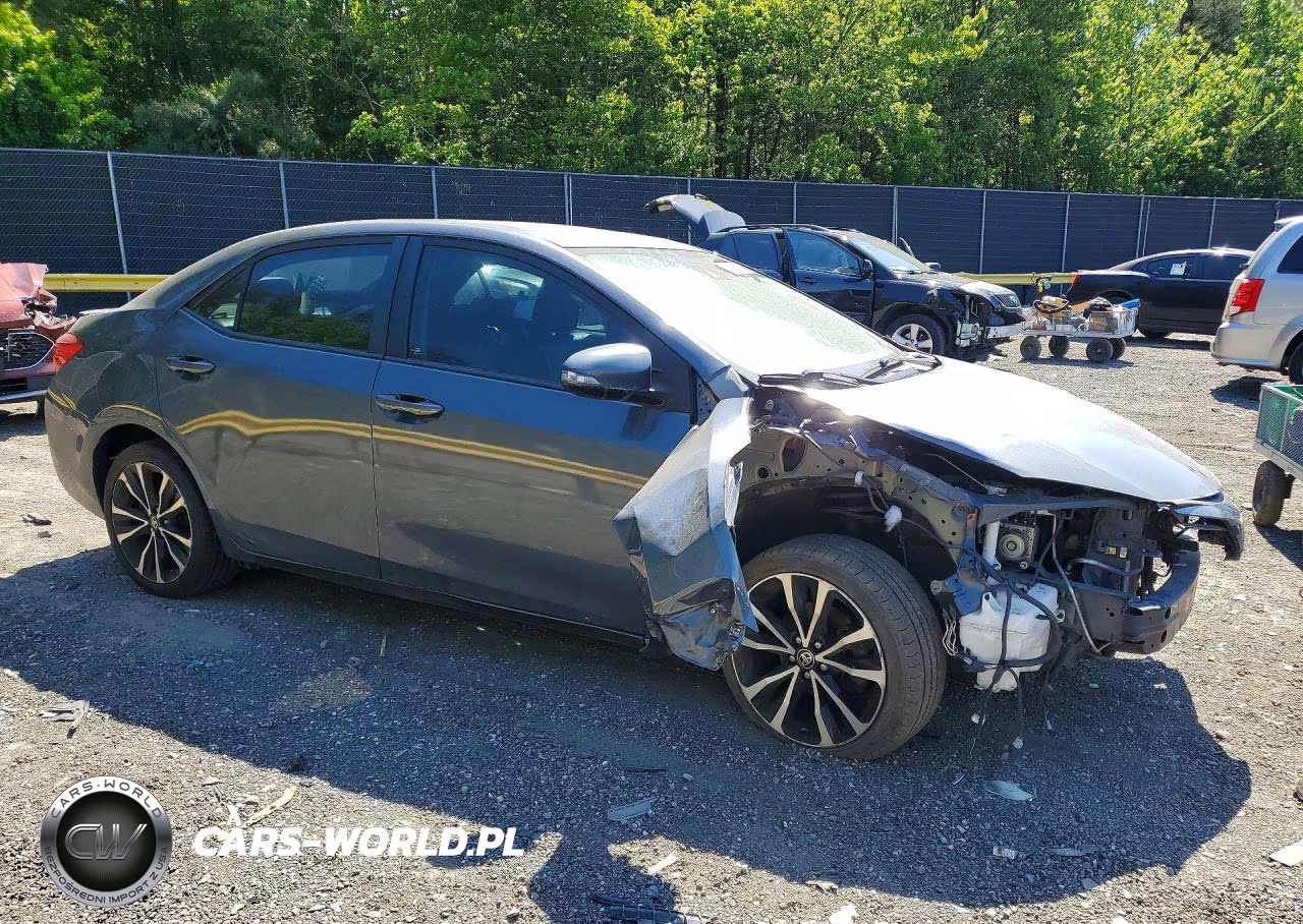 2017 Toyota Corolla Se VIN:2T1BURHE4HC834775 - 4
