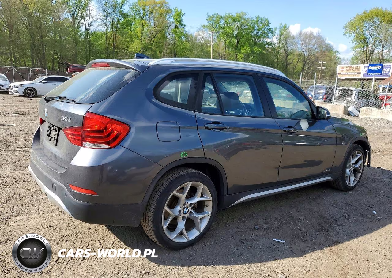 2015 BMW X1 xDrive28I VIN:WBAVL1C56FVY34289 - 3