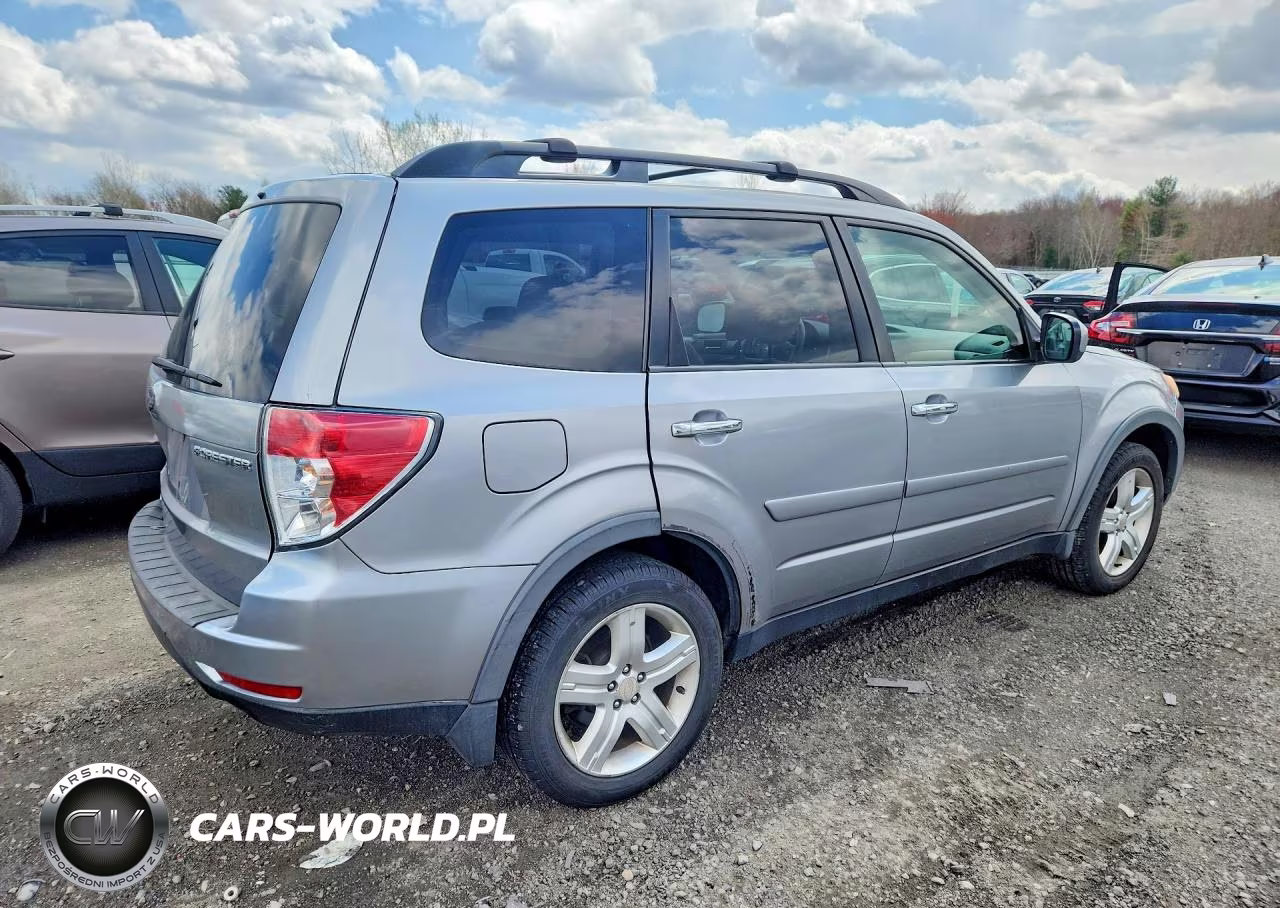 2010 Subaru Forester 2.5X Premium VIN:JF2SH6CC1AH732006 - 3