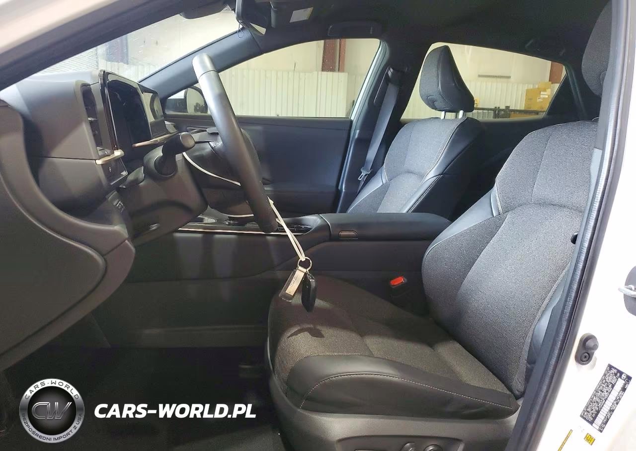 2024 Toyota Crown Xle VIN:JTDAAAAF1R3027942 - 7
