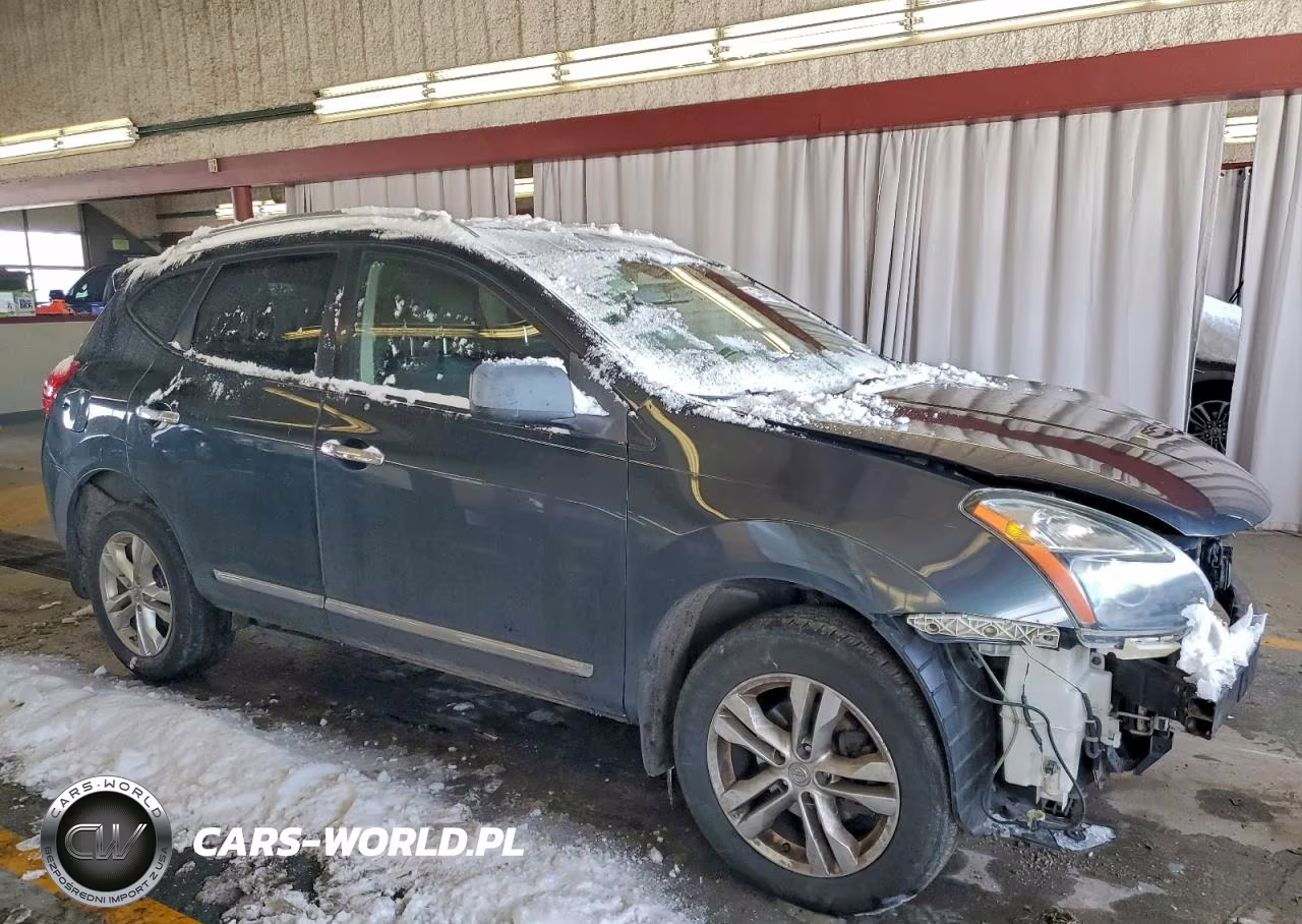 2015 Nissan Rogue Select S VIN:JN8AS5MV1FW755976 - 4